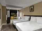 Superior Quadruple room with city view