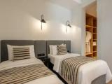 Business Double Apartment with courtyard view