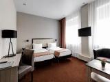 Deluxe with Sofa bed Double room with city view