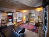Deluxe Cave Double room