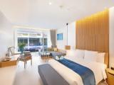 Deluxe Pool Access Double room
