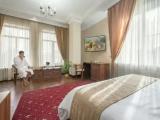 Deluxe Double room with city view