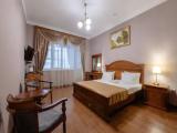 Comfort Double room with balcony and with partial sea view