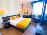 Standard Double room with city view