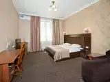 Standard Double room with street view
