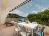 2 Bedrooms Residence with garden view
