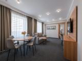 2 rooms Family Suite with balcony and with city view