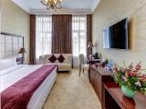 Deluxe with Jetted Tub Double room with city view