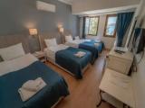 Standard Quadruple room with sea view