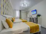 Sunny Triple room