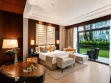Corner Suite