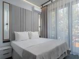 2 Bedrooms Standard Family room with balcony