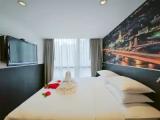 Deluxe room with pool view