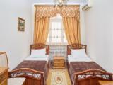 2 Bedrooms Double room with city view