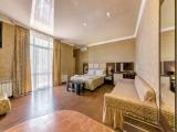 1 Bedroom Standard Quadruple room with balcony