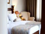 Junior Suite with balcony and with city view