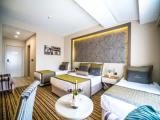 Deluxe Family room with balcony