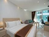 Deluxe Pool Access Double room with balcony