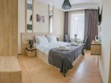 Deluxe room with balcony and with city view
