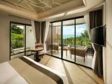 Deluxe with Whirlpool Bath Double Suite with balcony and with sea view