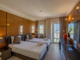Standard Triple room with balcony