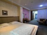 Standard Double room with city view