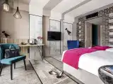 Classic Twin room with city view