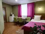 2 Bedrooms Triple Suite