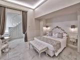 Deluxe with private Sauna and Jacuzzi Double Suite