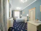 2 Bedrooms Triple Suite Apartment