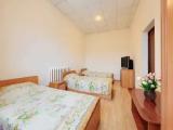 Economy Building Triple room