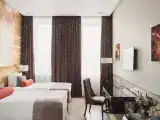 Premium Twin room with Tchaikovskogo street view