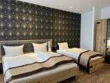 Standard Triple room with view