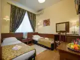 Standard Double room with city view