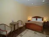 2 Bedrooms Double Suite