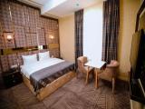 2 Bedrooms Standard Family room with balcony and with view