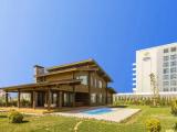 4 Bedrooms Grand Villa