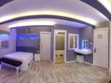 2 Bedrooms Standard Family room with balcony and with view
