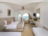 Standard room with balcony and with pool view