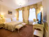Business Suite with city view