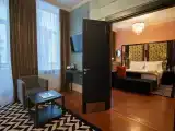 Family Double Suite with street view