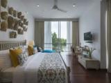 Suite with balcony and with river view