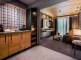 1 Bedroom Apartment with balcony