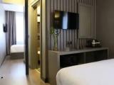 Standard Triple room with city view