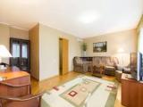 2-room Family room