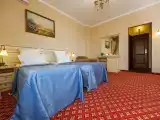 Standard Twin room with city view
