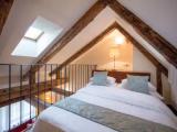 Deluxe Double room with city view