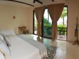 Luxury Single Suite beachfront
