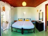 1 Bedroom Standard Double room with garden view