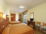 Terrace Triple room